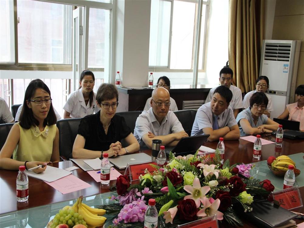 歐朗國際翻譯譯員陪同瑞典專家訪問蘭大東崗醫(yī)院